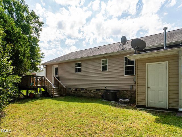 104 Taylors Court, Burlington, NC 27217