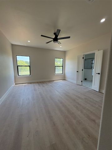1057 Salvation Drive, Weatherford, TX 76088