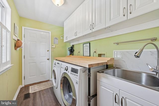 104 1ST AVE, Sicklerville, NJ 08081