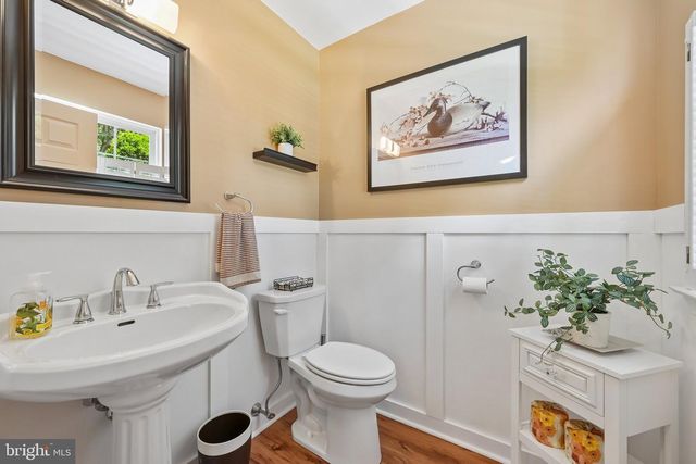 104 1ST AVE, Sicklerville, NJ 08081