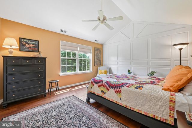 104 1ST AVE, Sicklerville, NJ 08081