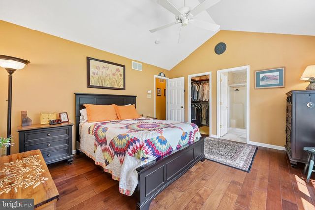 104 1ST AVE, Sicklerville, NJ 08081