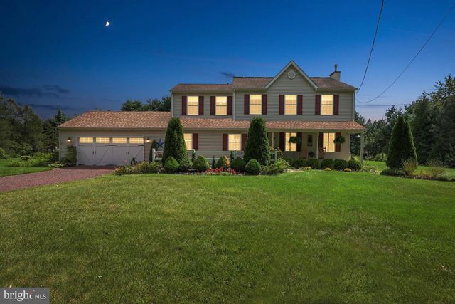 104 1ST AVE, Sicklerville, NJ 08081