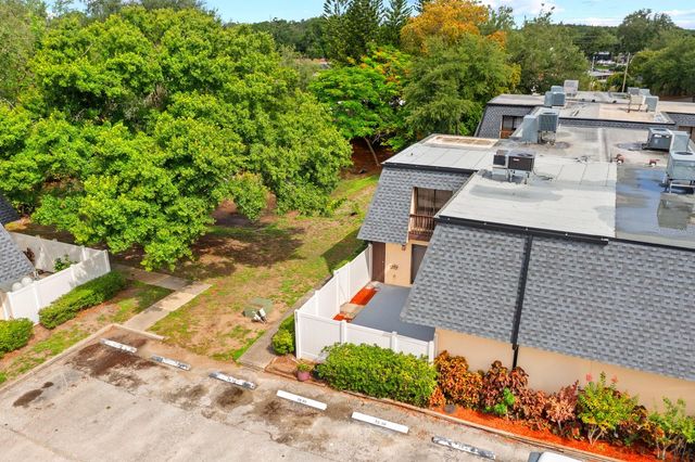 8118 OAK TRACE WAY C, Tampa, FL 33634