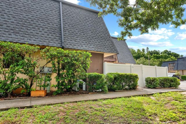 8118 OAK TRACE WAY C, Tampa, FL 33634