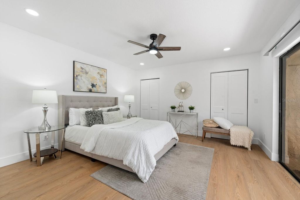 Image 13 of property listing at 8118 OAK TRACE WAY C, Tampa, FL 33634