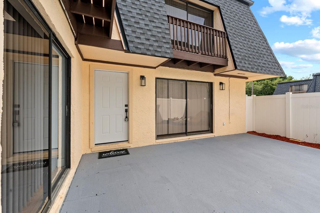 Image 19 of property listing at 8118 OAK TRACE WAY C, Tampa, FL 33634