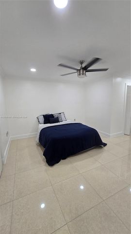 10805 NW 7th St 3-22, Miami, FL 33172