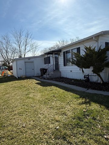 33 Brushwood Drive, Matteson, IL 60443