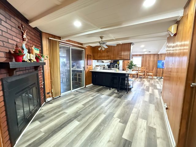 33 Brushwood Drive, Matteson, IL 60443