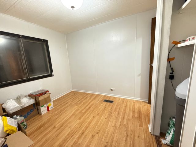 33 Brushwood Drive, Matteson, IL 60443