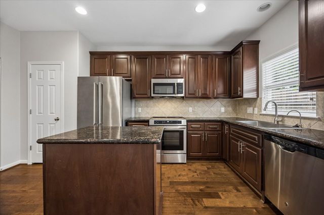 5106 Pinemont Place, Houston, TX 77092