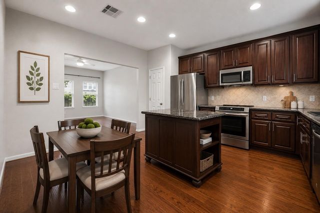 5106 Pinemont Place, Houston, TX 77092