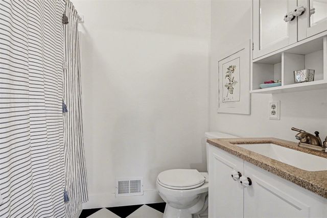 10850 W J Avenue, Kalamazoo, MI 49009