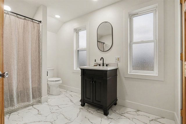 10850 W J Avenue, Kalamazoo, MI 49009