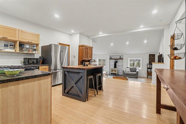 10850 W J Avenue, Kalamazoo, MI 49009