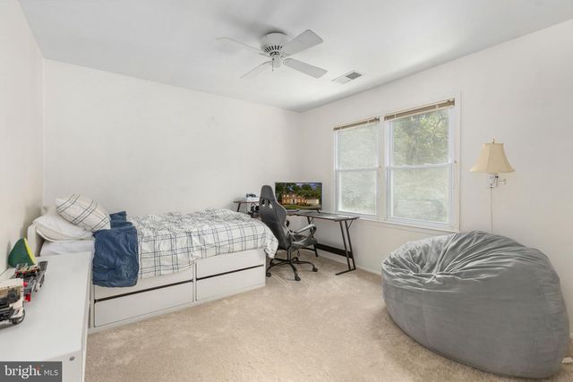 11942 SHENANDOAH CT, Woodbridge, VA 22192