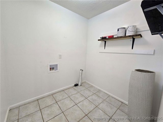 409 Glen Canyon Drive, Fayetteville, NC 28303