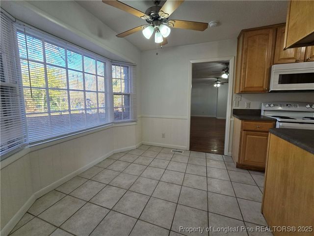 409 Glen Canyon Drive, Fayetteville, NC 28303