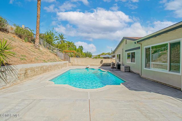 22949 Sycamore Creek Drive, Valencia, CA 91354