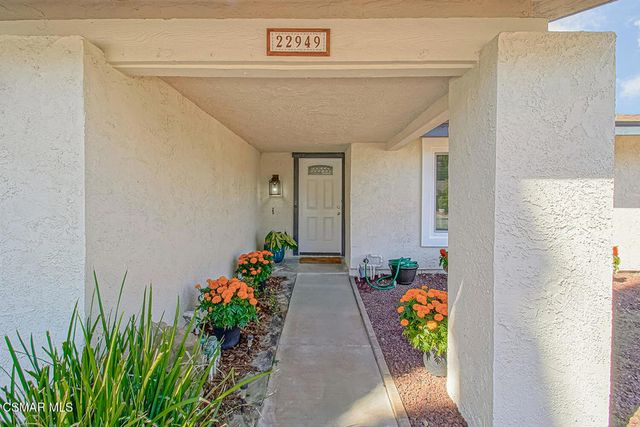 22949 Sycamore Creek Drive, Valencia, CA 91354