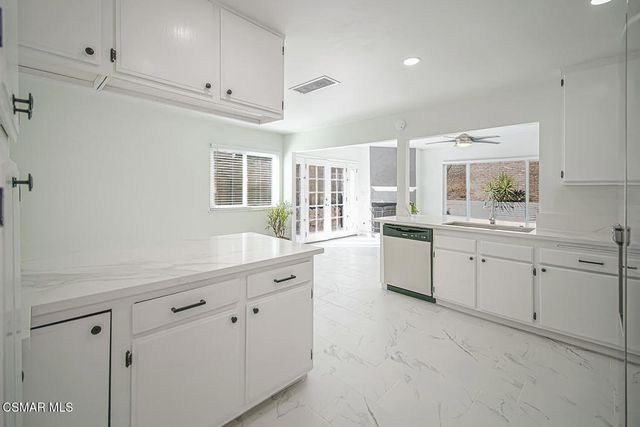 22949 Sycamore Creek Drive, Valencia, CA 91354