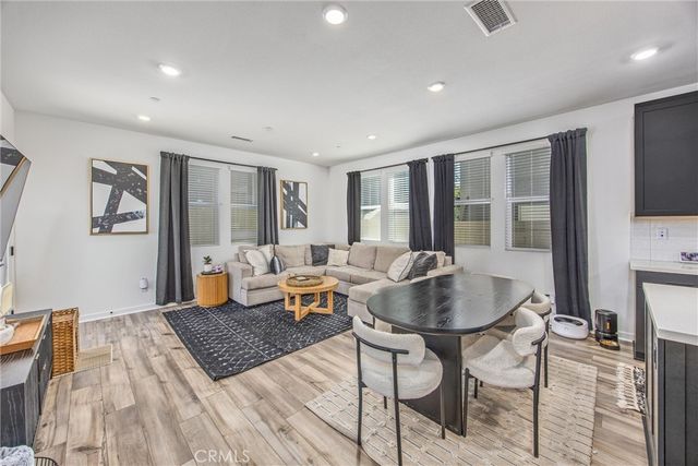 4036 Shada Ln, Corona, CA 92883