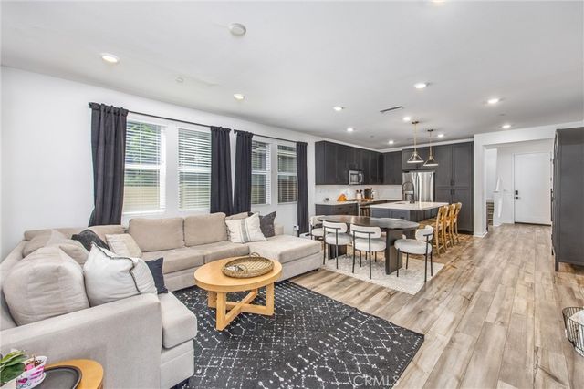 4036 Shada Ln, Corona, CA 92883
