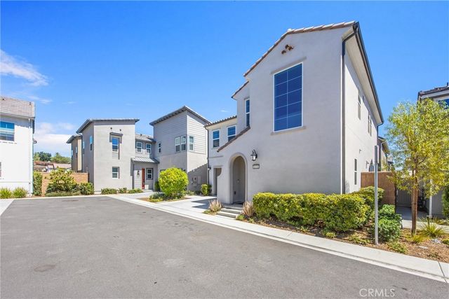 4036 Shada Ln, Corona, CA 92883