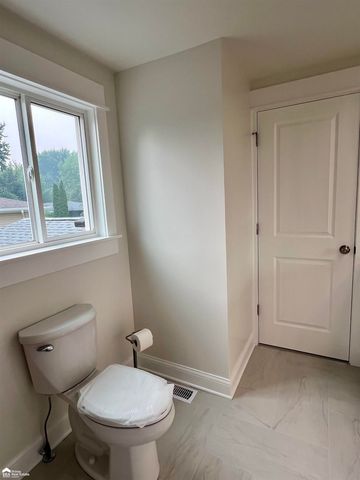 1173 Highgate Drive, Flint, MI 48507