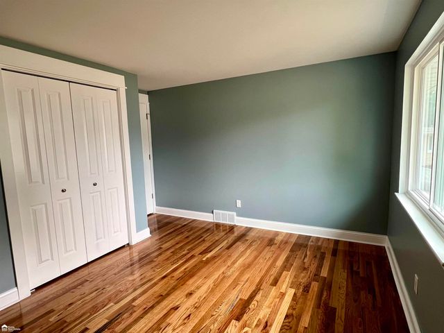 1173 Highgate Drive, Flint, MI 48507
