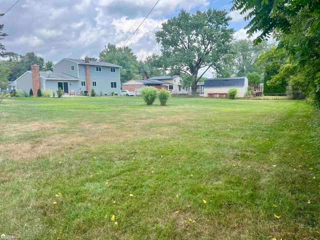 1173 Highgate Drive, Flint, MI 48507