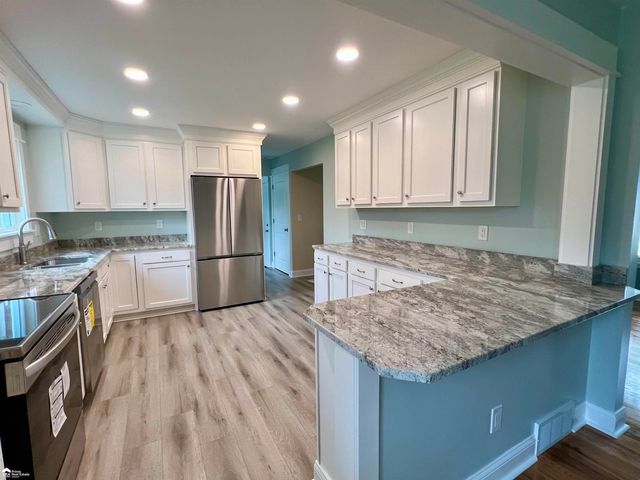 1173 Highgate Drive, Flint, MI 48507