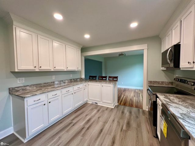 1173 Highgate Drive, Flint, MI 48507