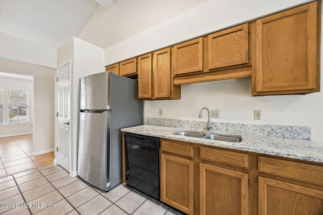 6076 BERMUDA Drive, Fleming Island, FL 32003