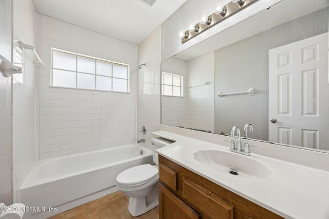 6076 BERMUDA Drive, Fleming Island, FL 32003