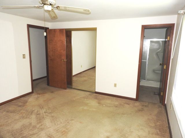 8180 Dog Leg Road 8180 Dog Leg Road, Dayton, OH 45414