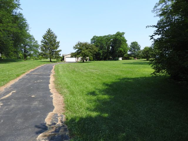 8180 Dog Leg Road 8180 Dog Leg Road, Dayton, OH 45414