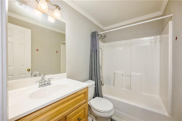 4461 Weston Drive SW, Lilburn, GA 30047