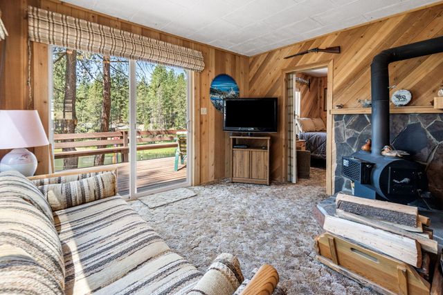 52027 Old Wickiup Road, La Pine, OR 97739