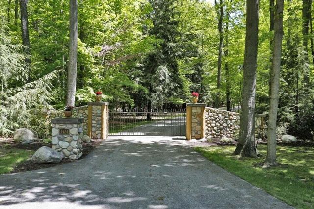 3424 Scenic Drive, Fruitland Twp, MI 49445