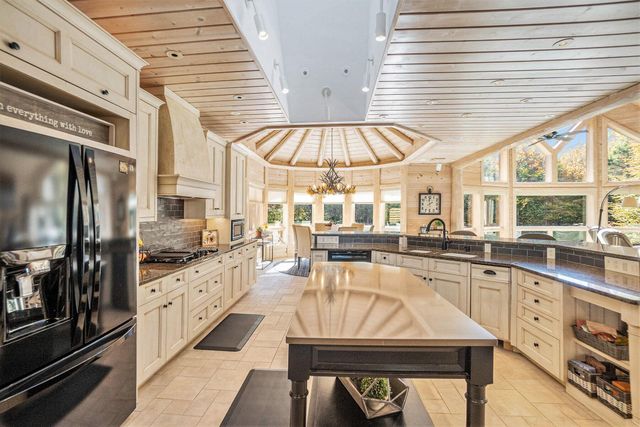3424 Scenic Drive, Fruitland Twp, MI 49445