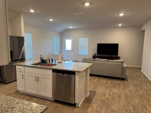 515 HODGES ST, Maxwell, TX 78656