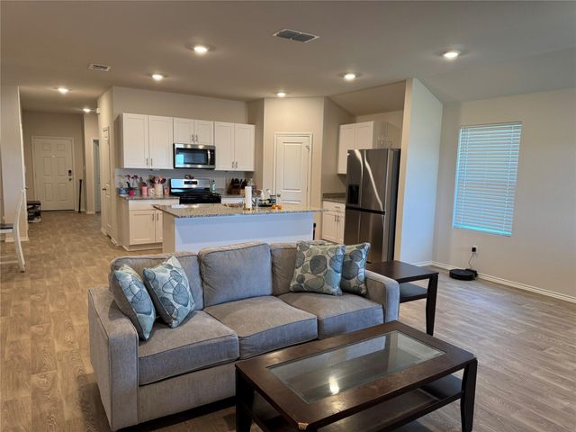 515 HODGES ST, Maxwell, TX 78656