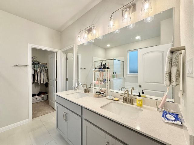 923 Palo Brea LOOP, Hutto, TX 78634