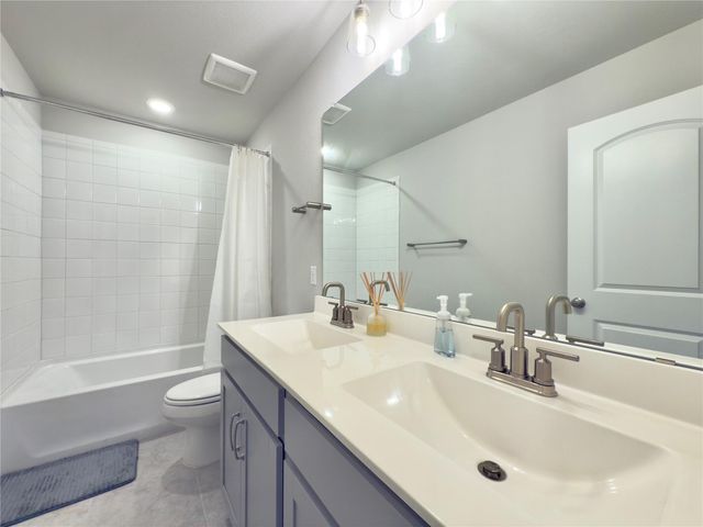 923 Palo Brea LOOP, Hutto, TX 78634