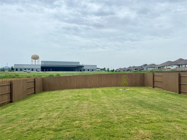 923 Palo Brea LOOP, Hutto, TX 78634