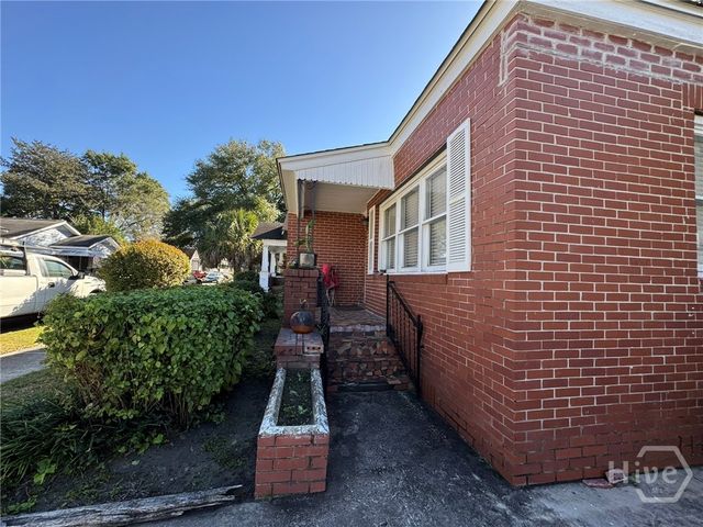 631 W 35th Street, Savannah, GA 31415