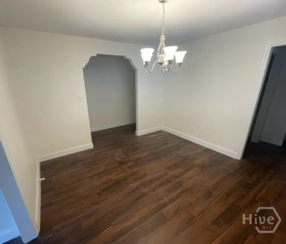 631 W 35th Street, Savannah, GA 31415