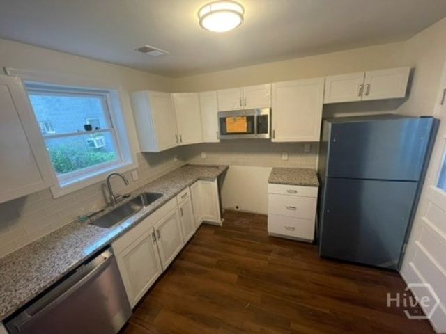 631 W 35th Street, Savannah, GA 31415